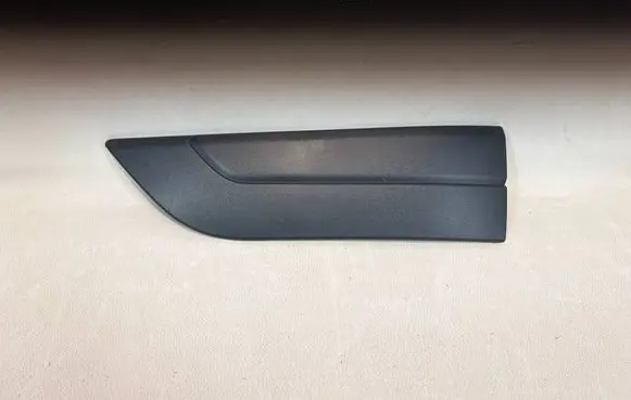Iveco Daily 6th gen Front bumper splitter molding 5801847137