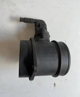 Volvo XC70 Mass air flow meter 0280218088 8670115