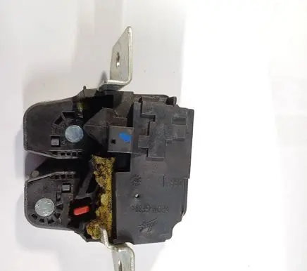 Mercedes-Benz B W245 Tailgate/trunk/boot lock/catch/latch A1697400135