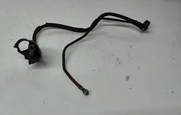 Volkswagen PASSAT B6 Positive cable (battery)