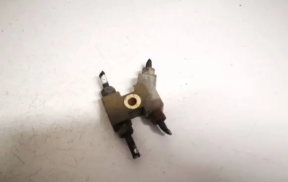 Nissan X-Trail T31 Brake power pressure regulator 
