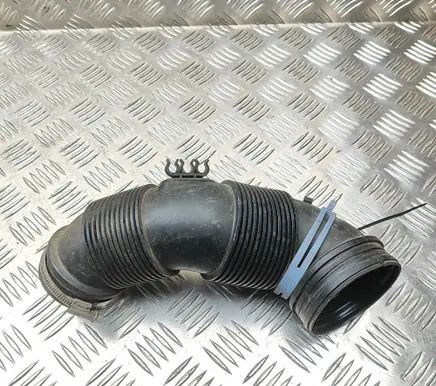Audi Q3 F3 Air intake duct part 5QA129654G