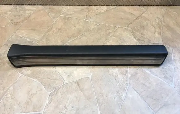 Mercedes-Benz S C217 Front sill trim cover A2226808235