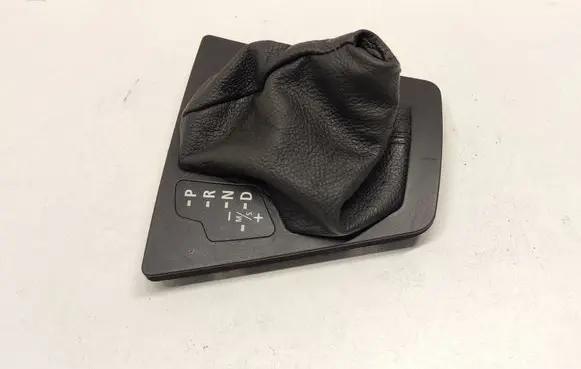 BMW X3 E83 Gear shifter surround trim plastic 51167056025 7056025 3427946