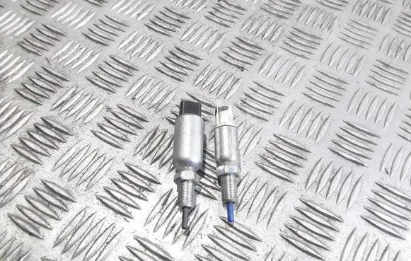 Brake pedal sensor switch
