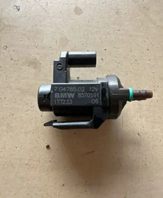 BMW 7 G11 G12 Vacuum valve 8570591