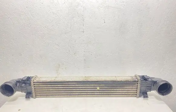 Mercedes-Benz E W211 Intercooler radiator A2115001102