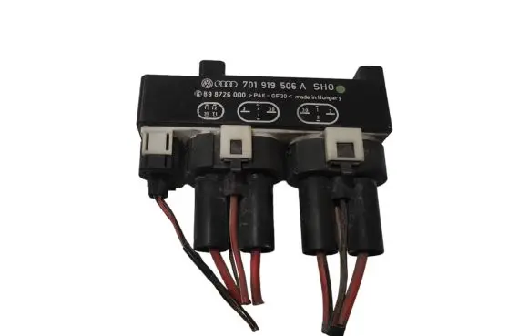 Volkswagen Transporter - Caravelle T4 Coolant fan relay 701919506A 898726000