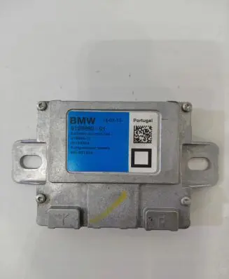 BMW X3 E83 Fan control module 9128982
