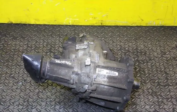 Nissan Navara D23 Gearbox transfer box case 4JM1A 26SP46