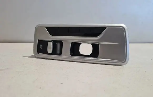 Maserati Ghibli Gear shifter surround trim plastic 670024385