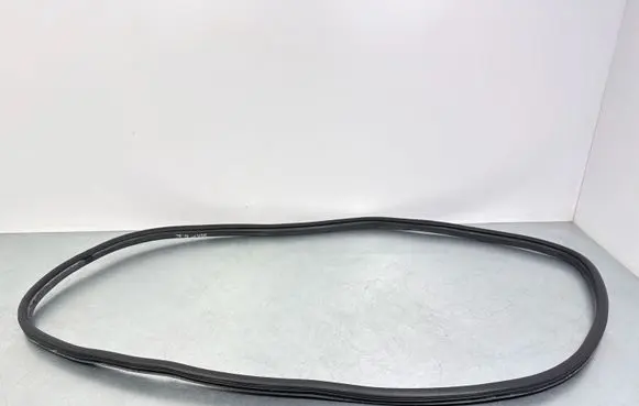 Jeep Grand Cherokee Rear door rubber seal (on body) 55399173 H255399173