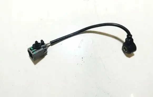 Ford Mondeo Mk III Detonation knock sensor 1s7a12a699ba 1s7a-12a699-ba
