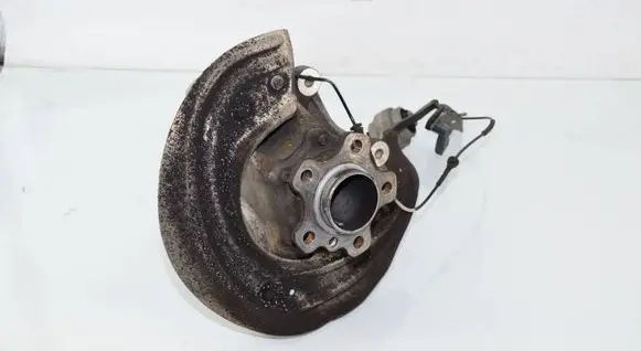 BMW 3 G20 G21 Front wheel hub 6878609 31206878609 6894661
