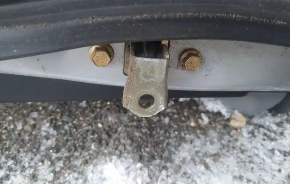 Nissan Primera Front door check strap stopper 