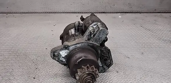 Nissan Almera Tino Starter motor 23300BN301