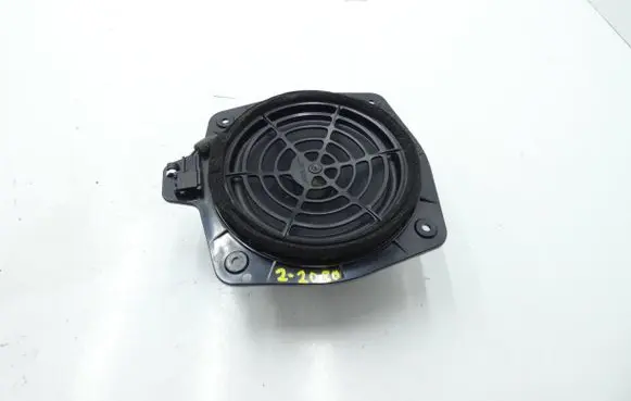 Audi A3 S3 8P Rear door speaker 8H0035411B 280353002 386041002
