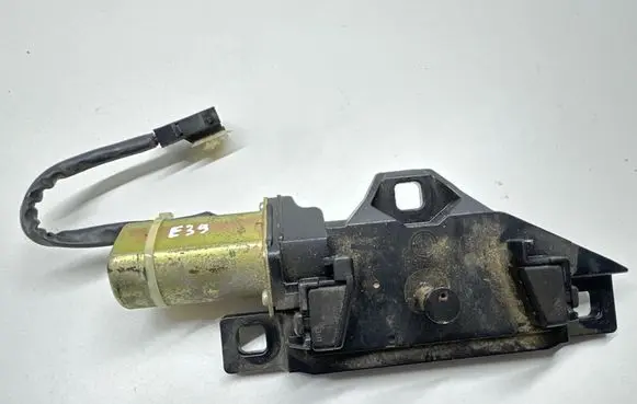 BMW 5 E39 Loading door lock 7014372