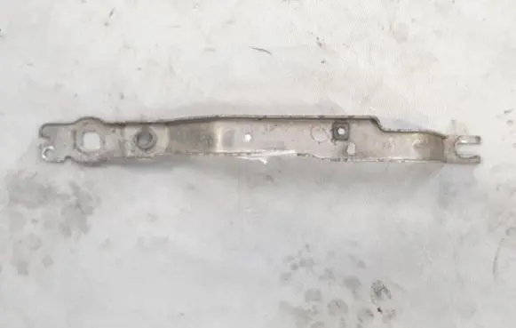 Audi A7 S7 4K8 Fender mounting bracket 4G8807592C