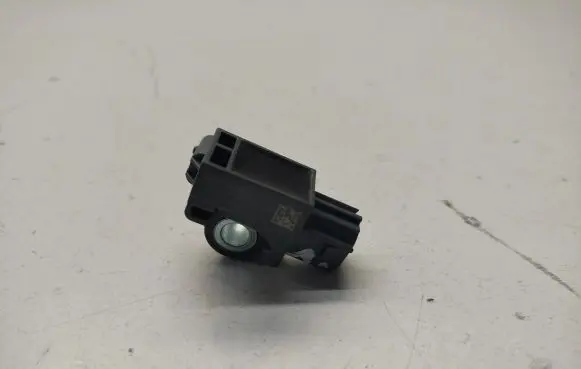 Hyundai Tucson TL Airbag deployment crash/impact sensor 95920B4000