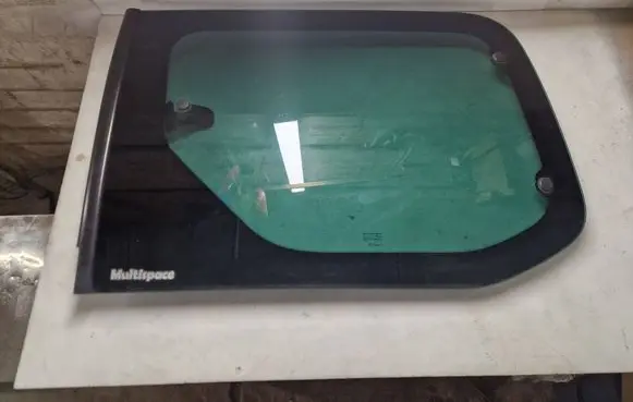 Citroen Berlingo Sliding door window/glass 
