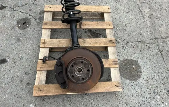 Mercedes-Benz B W245 Front wheel hub spindle knuckle
