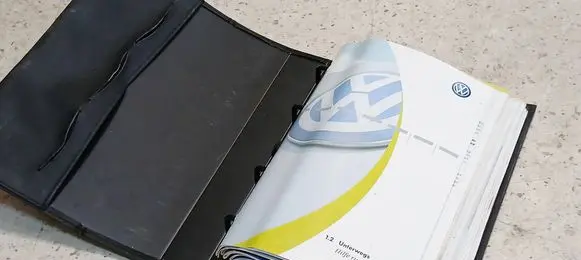 Volkswagen Touran I Owners service history hand book 