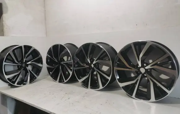 Jaguar XE R22 alloy rim J09D31007DC