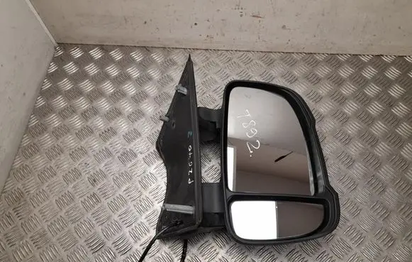 Peugeot Boxer Front door electric wing mirror 