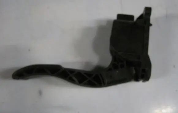 Mercedes-Benz Sprinter W906 Accelerator throttle pedal A9063000404