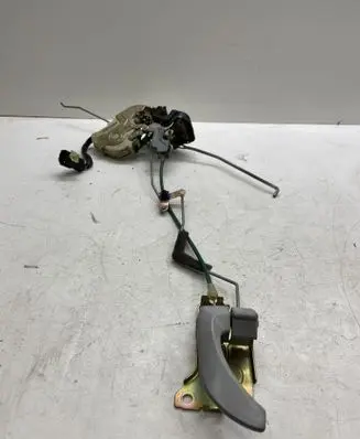 KIA Sorento Front door lock