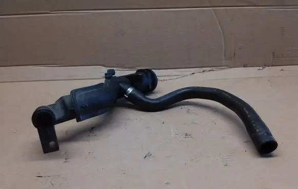 Citroen C4 Grand Picasso Oil fill pipe 9654733980