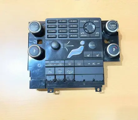 Volvo V70 Climate control unit 30782904 08W30E06 M3342200130