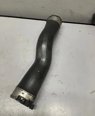 BMW 5 F10 F11 Intercooler hose/pipe 9653535380