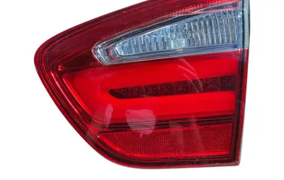 KIA Rio Tailgate rear/tail lights 924041W2