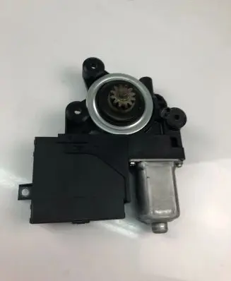 Ford Kuga II Front door window regulator motor 979039100