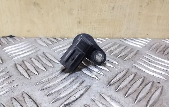 Toyota Avensis T270 Crankshaft position sensor