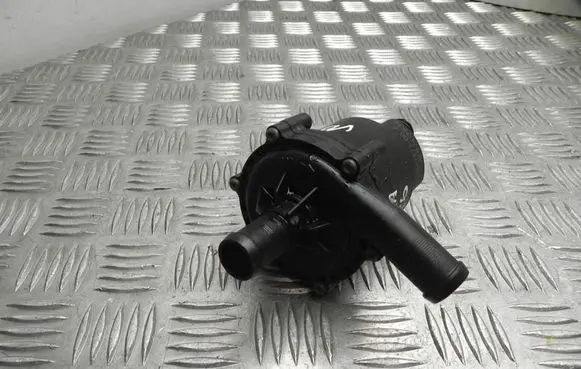 Tesla Model S Webasto circulation pump for autonomous heater 106747300F