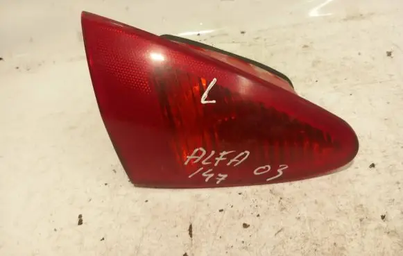 Alfa Romeo 147 Rear/tail lights 46556346