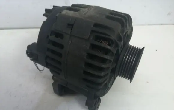 Audi A4 S4 B7 8E 8H Generator/alternator 059903023A