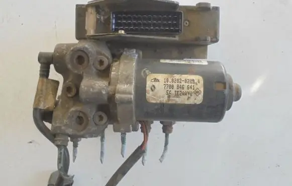 Renault Laguna I ABS Pump 7700846641
