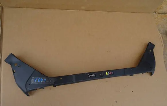 Volvo V60 Engine bonnet/hood lock trim molding 32277308