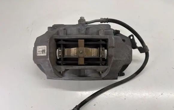 Tesla Model 3 Front brake caliper 104462200E