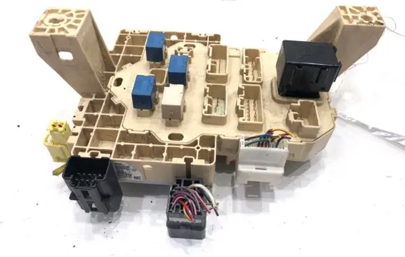 Suzuki Swift I Other control units/modules 36770-62JB0