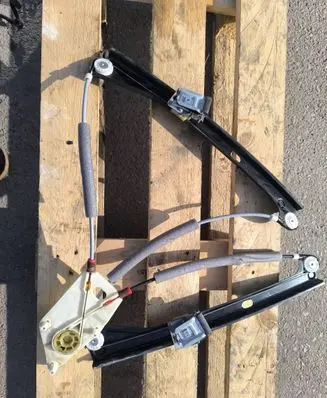 Volkswagen Polo V 6R Front door electric window regulator 2514 3382
