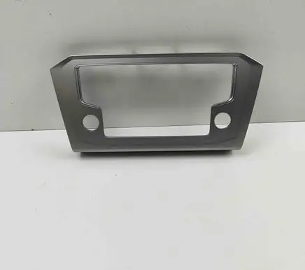 Radio/GPS head unit trim