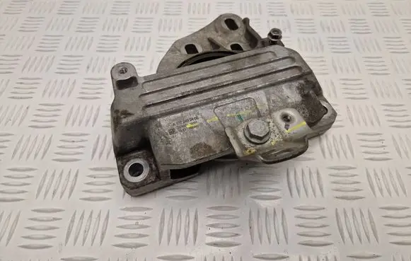 Mercedes-Benz A W177 AMG Gearbox mount A1772402400 124318234 ZGS001Q001