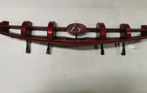 Hyundai Accent Front bumper upper radiator grill 8656025220