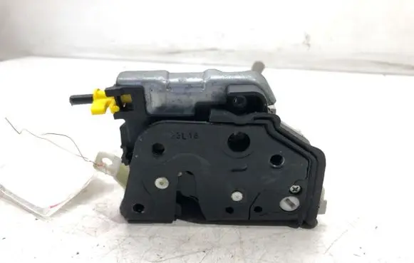 Audi A5 8T 8F Rear door lock 8K0839015H