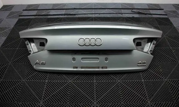 Tailgate/trunk/boot lid